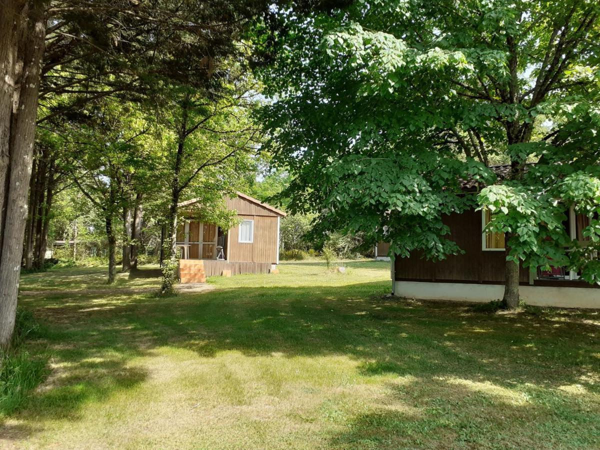 Camping Domaine Papillon Reyrevignes  Esterno foto